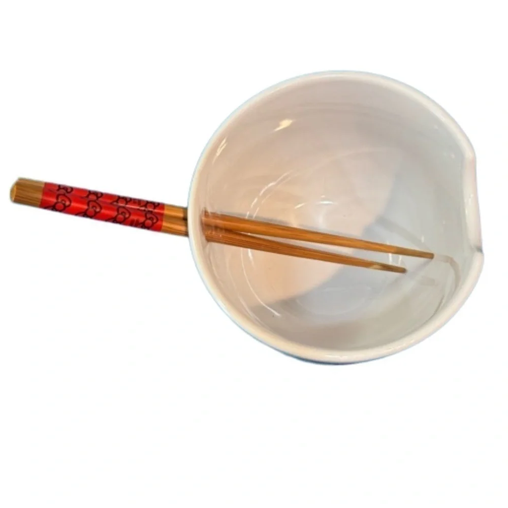 Hello Kitty By Sanrio White Bowl 20 Oz Ramen Bowl With Chop Sticks